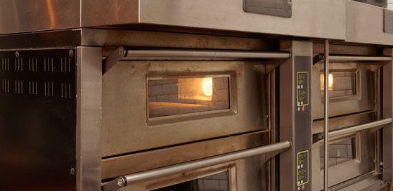 oven baking bakery